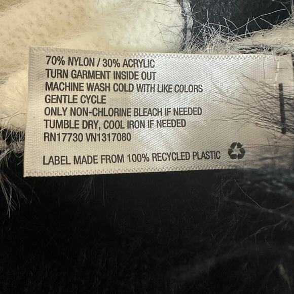 A new day Striped Black and White Fuzzy Sweater Sz M NWT - Picture 5 of 8